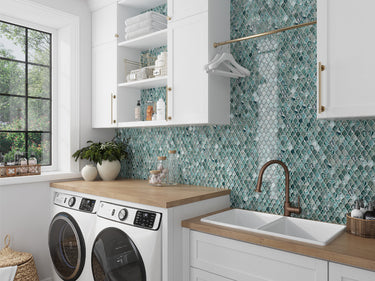 EMERALD SCALE Glass Mosaic Tile - MosaicBros.com