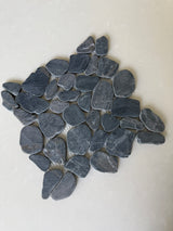 Black 11x11 natural stone pebble mosaic tile for wall decoration, featuring smooth, rounded pebbles arranged in a mosaic pattern.