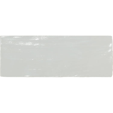 SILK MIZU 2.5x8 Ceramic Tile.