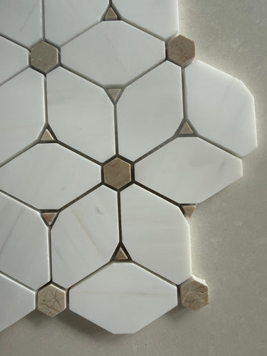 Honed white marble floral mosaic tile for bathroom and shower walls